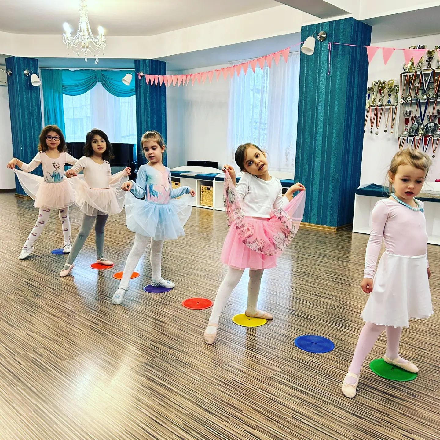 341089555_6199567363440249_6826156480698648699_n